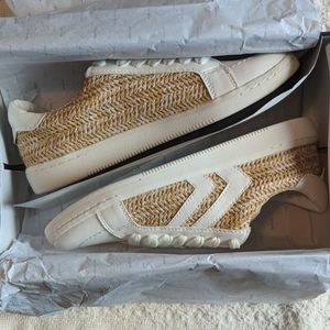 Dolce Vita Neo Arrow Sneaker (7.5)